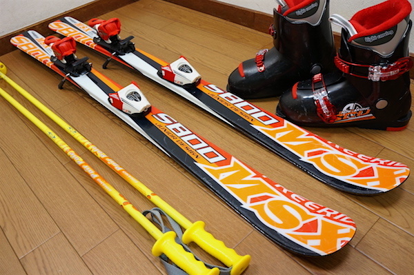  120cm 靴22cm SWALLOW 子供用カービングスキーセット 13(板、ブーツセット)｜売買されたオークション情報、yahooの商品情報をアーカイブ公開 - オークファン 板、ブーツセット