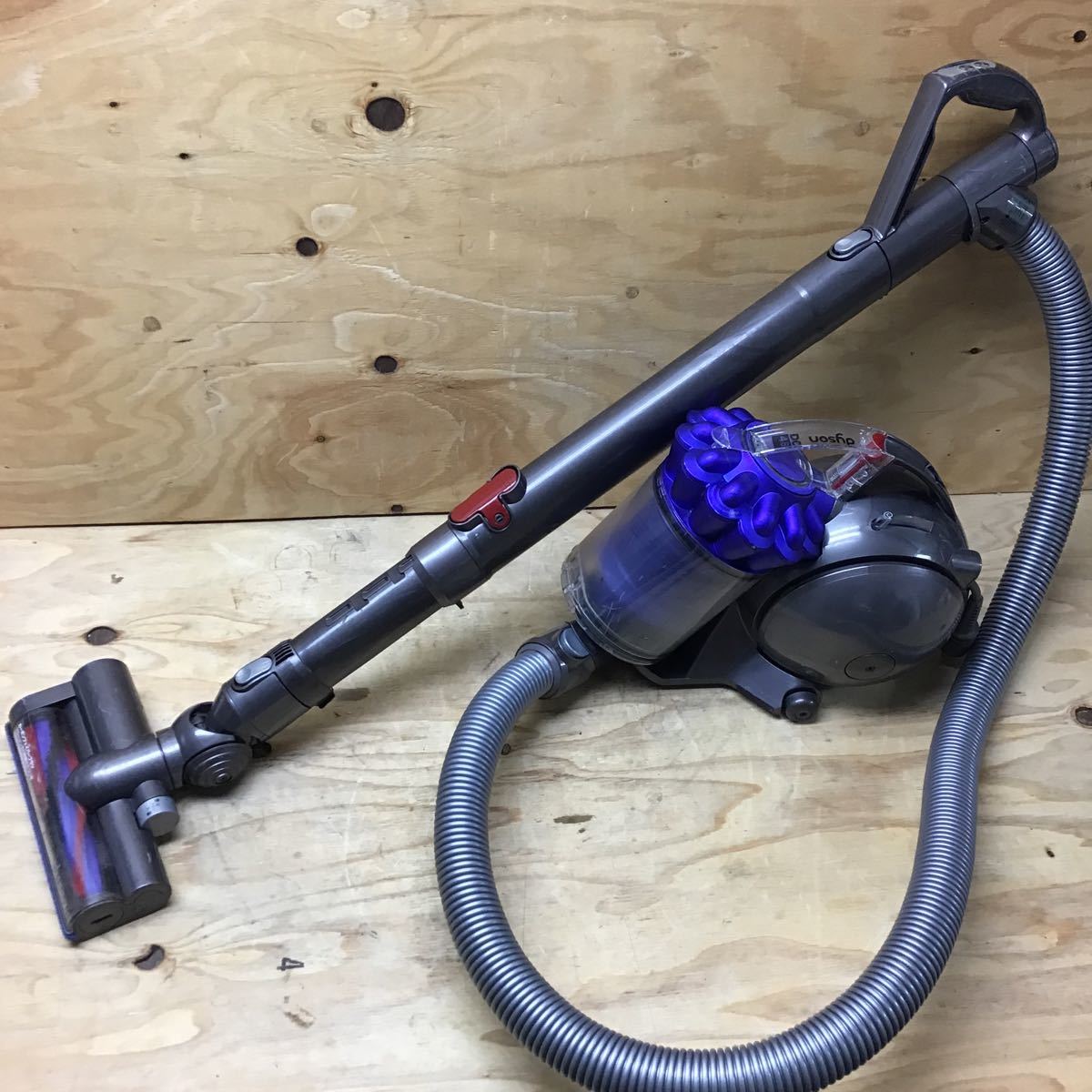 ダイソン dyson メルカリ dc48（掃除機・クリーナー｜生活家電）：家電 