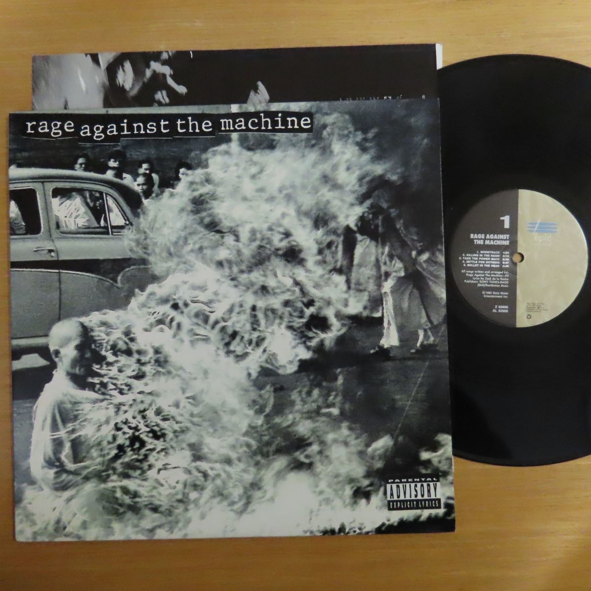 AGAINST MACHINE THE ⁄ Machine RAGE Against Rage LP The AR-15 
