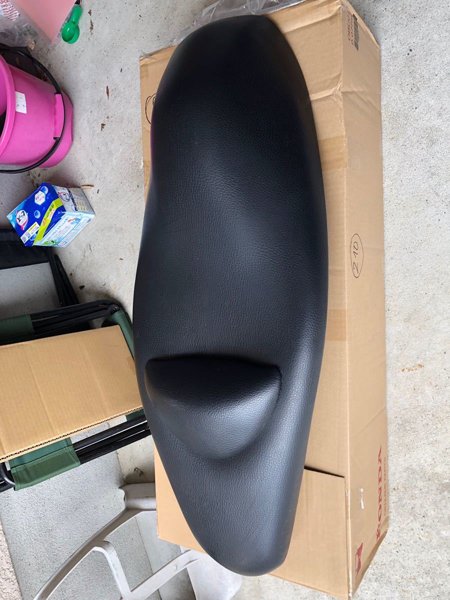 ホンダPCX JF28純正シート _2