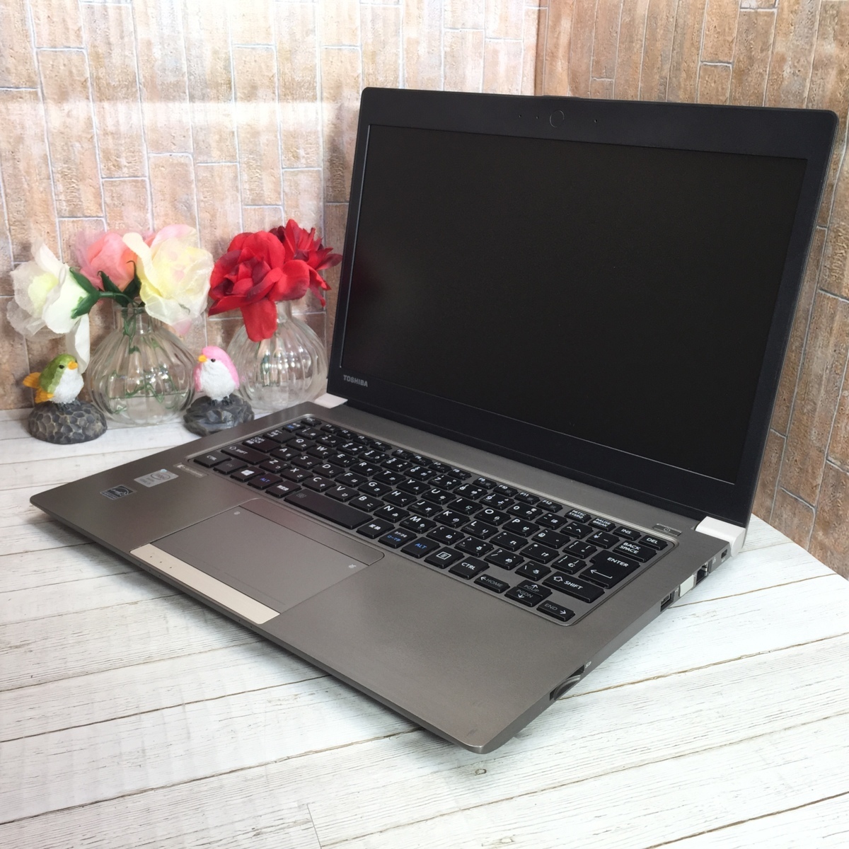 TOSHIBA dynabook R63/P Core i5 5200U 2.20GHz/4GB/128GB(SSD) 〔A0101〕