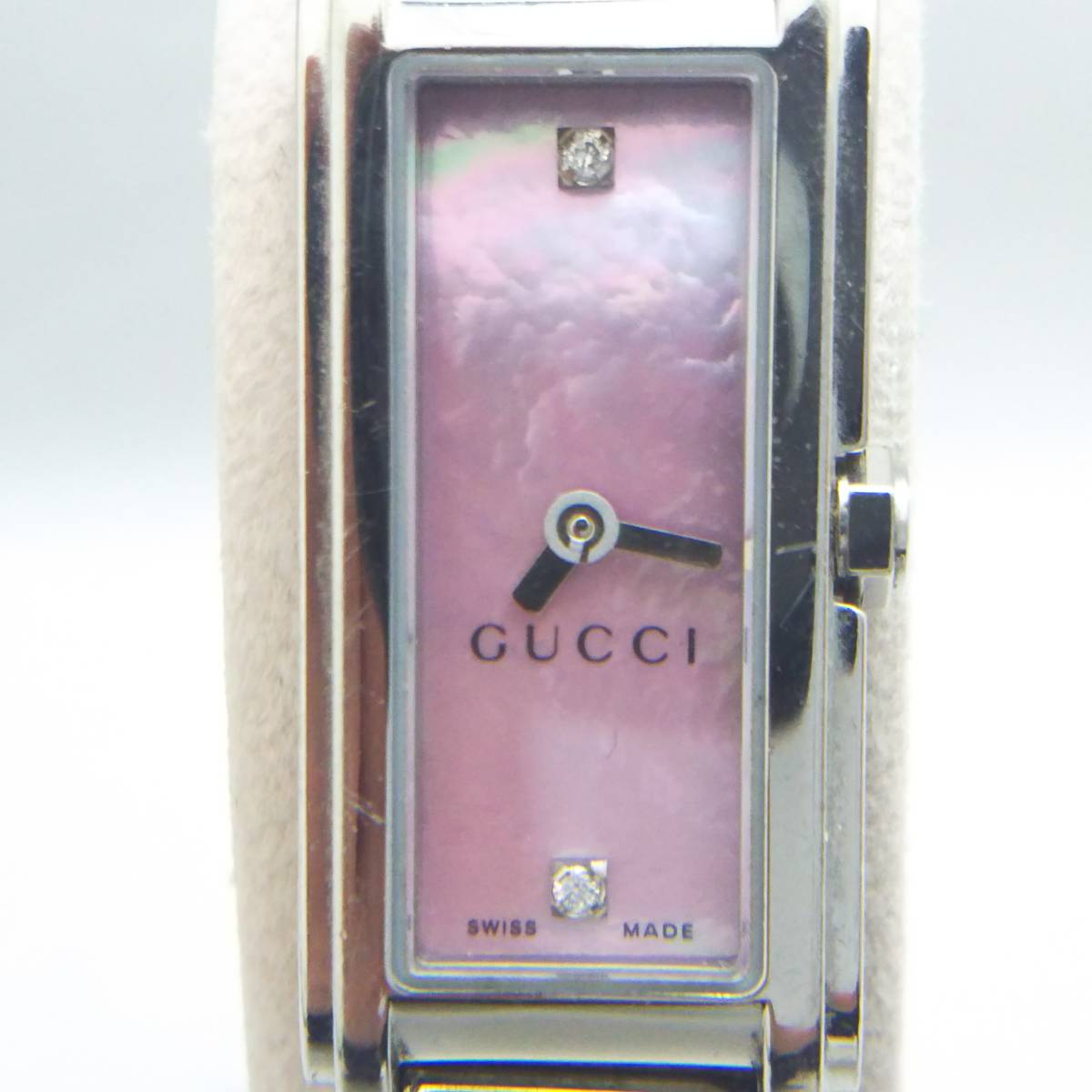 GUCCI グッチ 腕時計 109 ピンクシェル 2Pダイヤ クォーツ 電池式