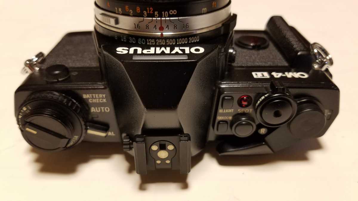 OM-4 OLYMPUS オリンパス Olympus シルバーモデルから遅れること3年で 