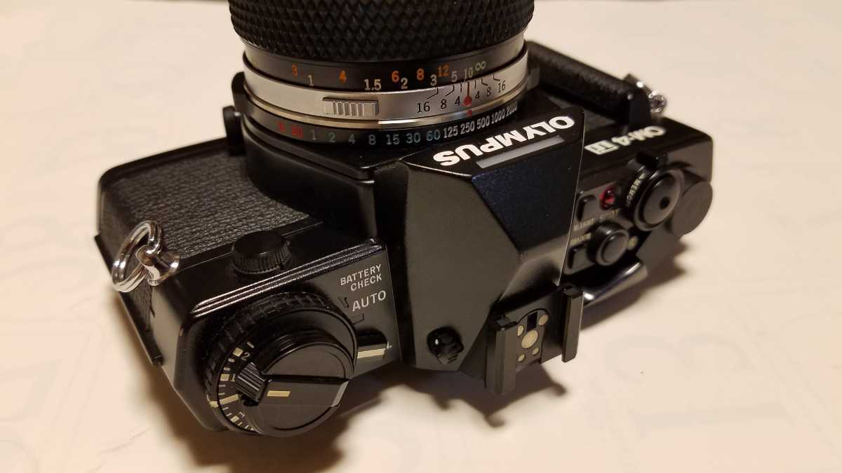 OM-4 OLYMPUS オリンパス Olympus シルバーモデルから遅れること3年で 