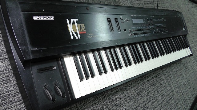 Kt76 Rear 交渉可 ENSONIQ エンソニック KT76 76KEY 64VOICE シンセサイザー 現状 ジャンク特価 g0J173(キーボード ...