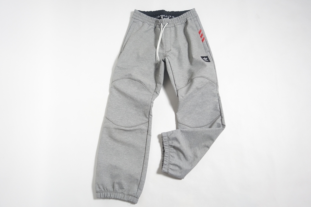 送料無料，2026 15/16 Adidas アディダス SB Soft Shell Jogger Pants 2016 スノーボードパンツウェア メンズXSサイズ(XSサイズ以下)｜売買されたオークション情報、yahooの商品情報をアーカイブ公開 - オークファン パンツ