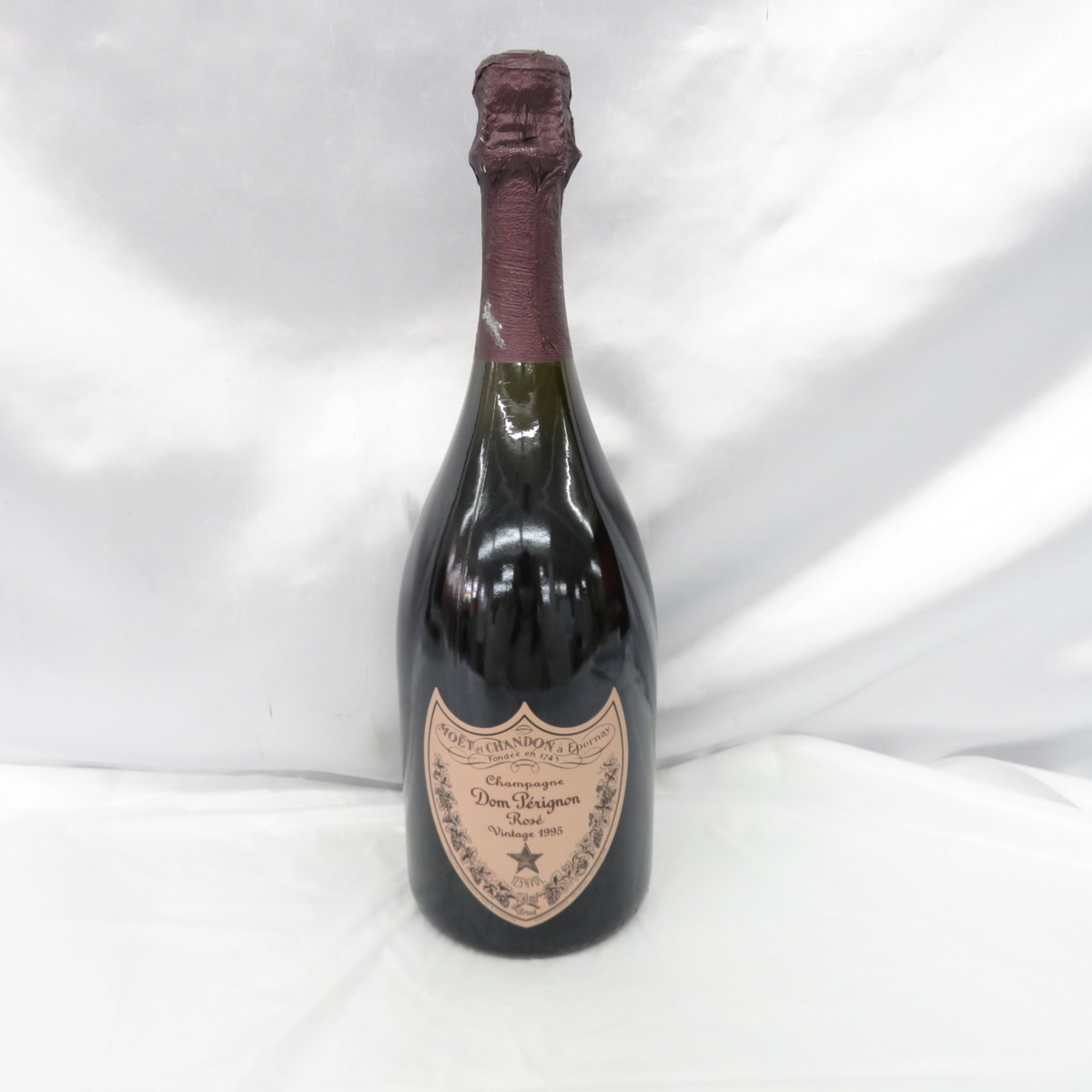 【激安大特価，人気】 未開栓 Dom Perignon ドンペリニヨン ROSE VINTAGE ロゼ ヴィンテージ 1995 シャンパン 750ml 12.5% 10581486(ドン・ペリニヨン)｜売買されたオークション情報、yahooの商品情報をアーカイブ公開 - オークフ スパークリング