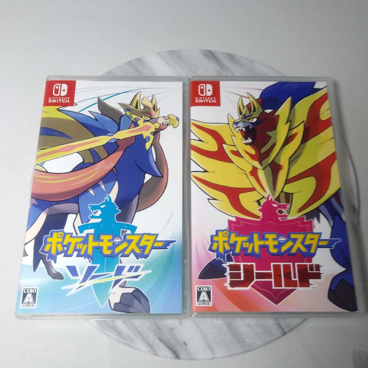 Nintendo Switch ポケットモンスター　ソード　シールド　2本セット　ソフト　ポケモン
