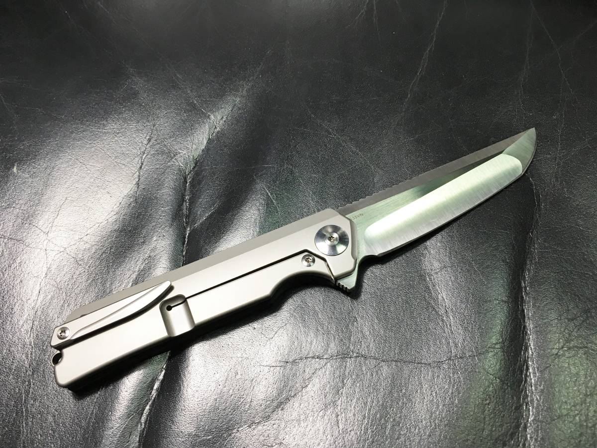 Liong Mah Warrior | Knife Frame Lock - Two M390 V2 Design Carbon Designs CF (3.375