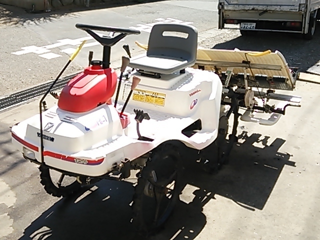 ヤンマー 乗用田植機 すこやか Pe-1 クランク式 4条植え 4馬力 