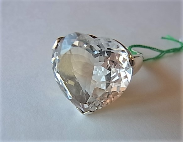 驚きの破格値，大人気 ハート形 水晶 シルバーリング 12号 #01150(クリスタル、水晶)｜売買されたオークション情報、yahooの商品情報をアーカイブ公開 - オークファン クリスタル、水晶