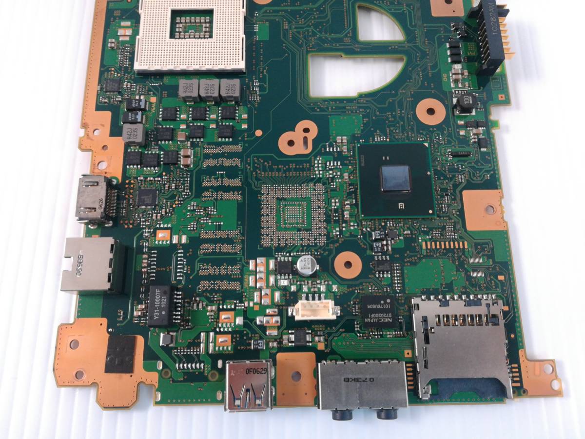 t774◇◆中古 富士通 LIFEBOOK AH550/5A、FMVA555AW用 マザーボードのみ LIFEBOOK - 富士通 FMVA555BW AH550&frasl;5B AH」