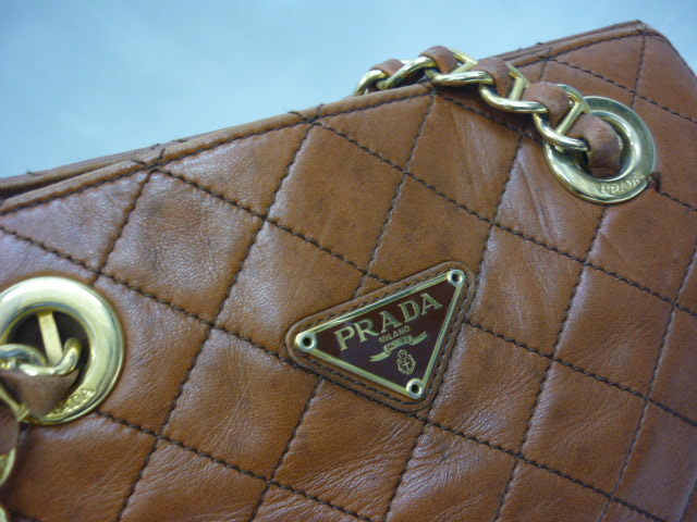 PRADA プラダ キルティング ショルダーバッグ カーキ 超希少 美品 