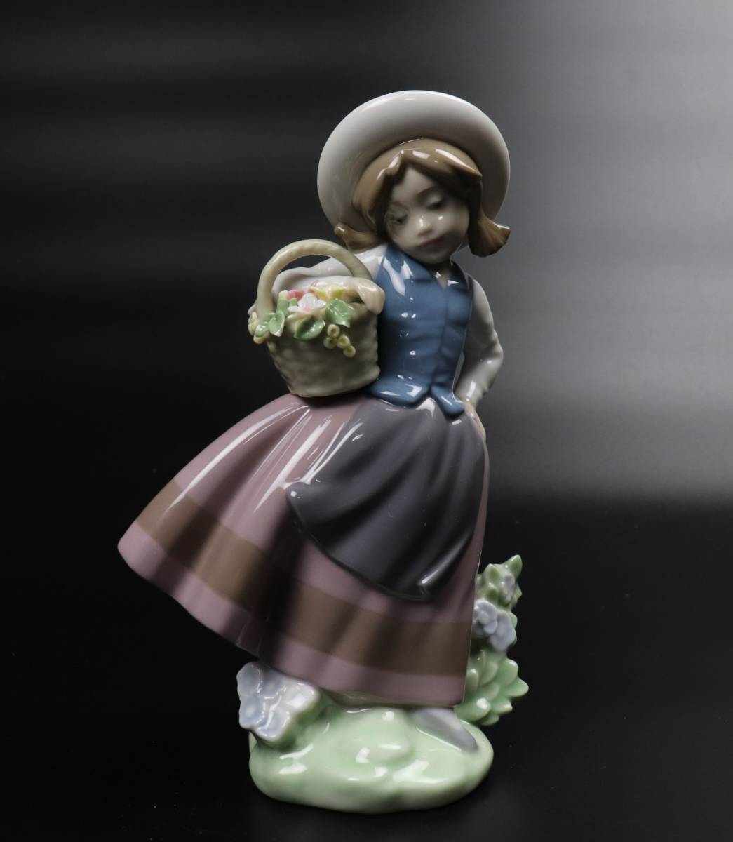 s149】リヤドロ Lladro 花と少女 甘い花の香 5221 置物 オブジェ