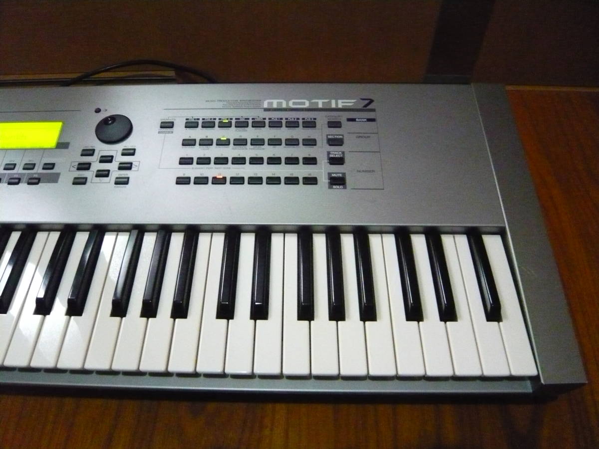 YAMAHA/ヤマハ MOTIF7 76鍵盤 シンセサイザー 1912