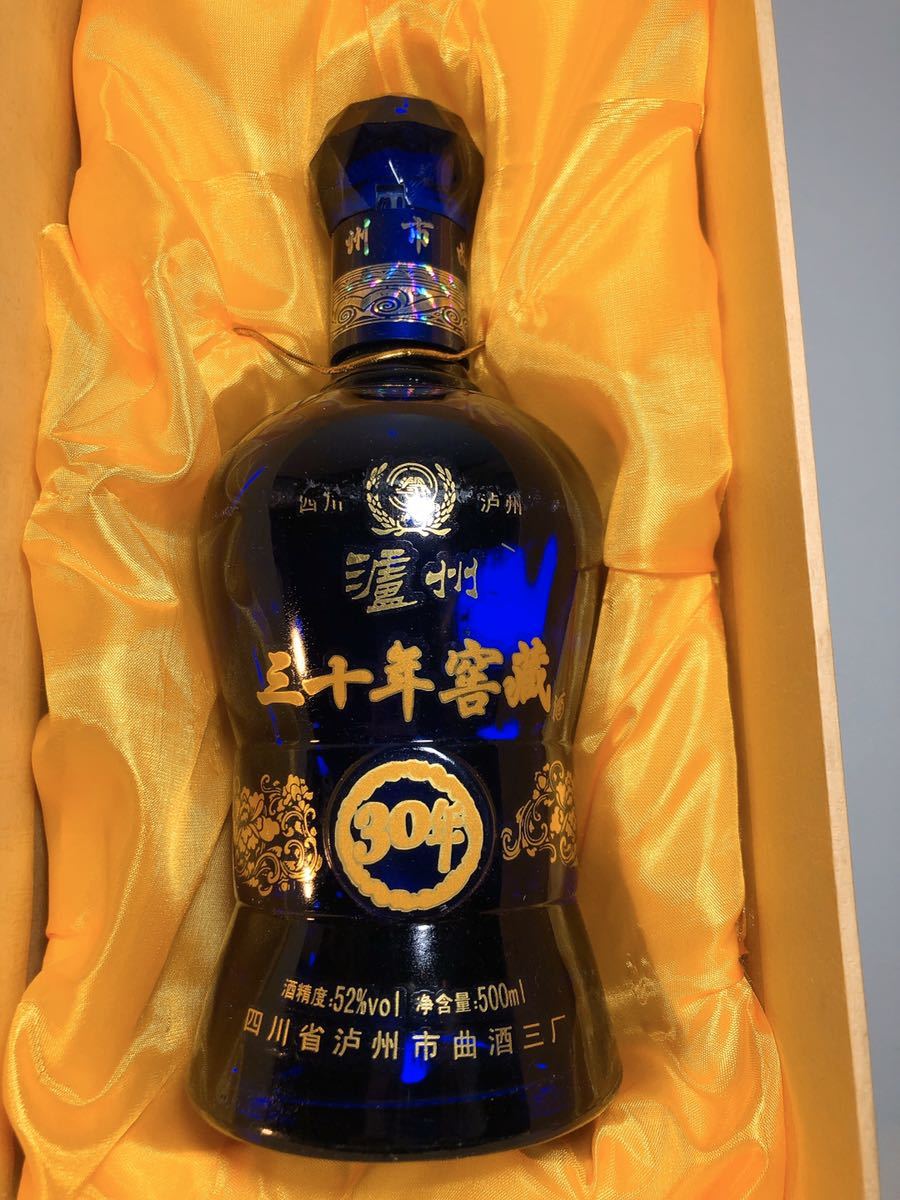 未開栓 訳あり◆古酒 瀘州 三十年窖蔵 高梁 52% 500ml 香型 中国 白酒 四川省 箱付き 瀘州老窖 MOUTAI 「瀘州老窖」の落札相場・落札価格 0 モスクワボトル 食品・飲料・お酒