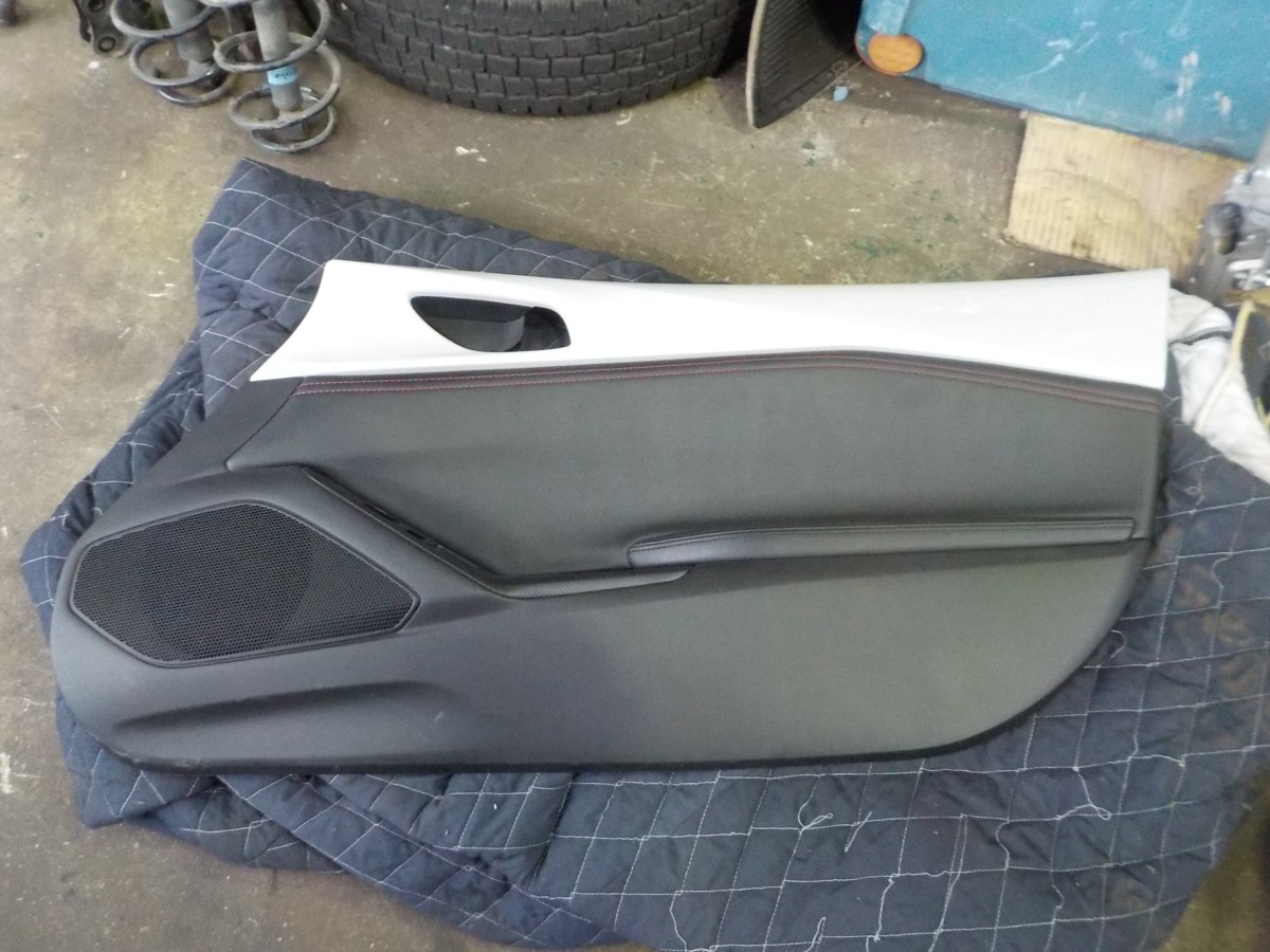 ロードスター ND5RC ドア内張り トリム 右