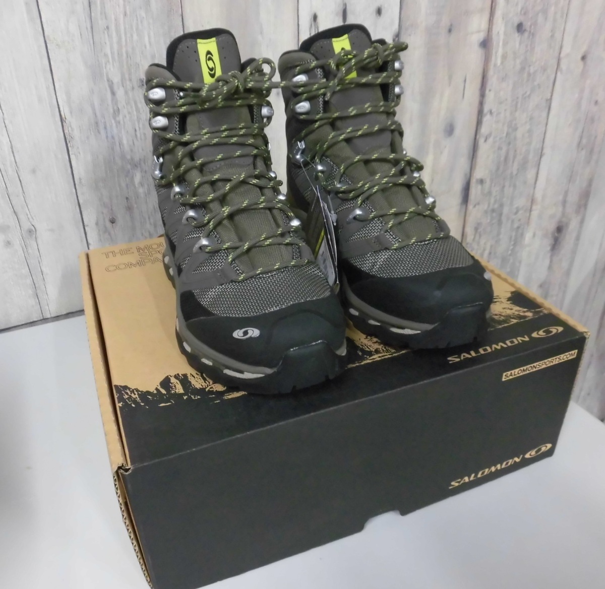 お買い得，最新作 サロモン 登山靴 SALOMON COSMIC 4D GORE-TEX 22cm トレッキング シューズ ゴアテックス ウーマン(22.0cm以下)｜売買されたオークション情報、yahooの商品情報をアーカイブ公開 - オークファン 22.0cm以下