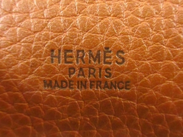 エルメス HERMES ショルダーバッグ マーケットGM レザー ライトブラウン 〇Z バッグ マーケットGM エルメス HERMESエルメス カーフ 緑 GM（ショルダーバッグ）｜HERMES（エルメス