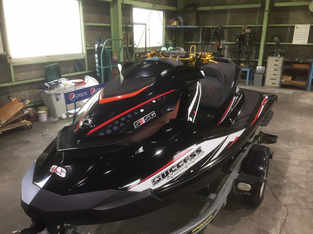 100%新品，最新作 SEADOO ジェットスキー 3人乗りトレーラー付き(水上オートバイ用)｜売買されたオークション情報、yahooの商品情報をアーカイブ公開 - オークファン 水上オートバイ用