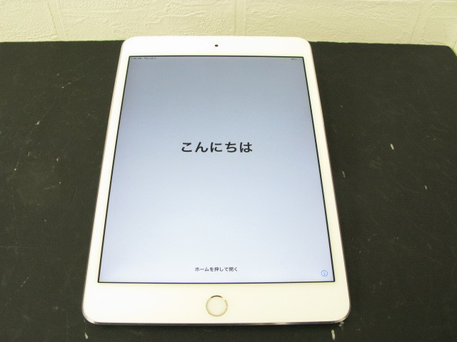 docomo iPad mini4 64GB シルバー Wi-Fi+Cellular A1550 SIMフリー【S