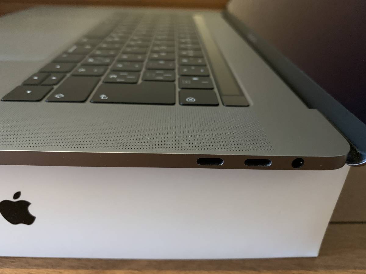 Apple MacBook Pro 15-inch 15インチ 2018 モデル/Corei7 2.2GHz 6コア/16GB/SSD512GB/スペースグレイ_6