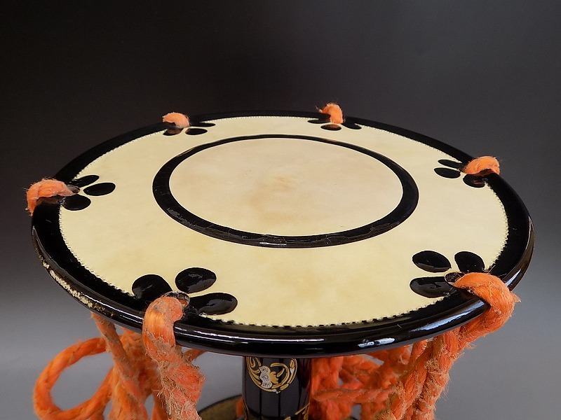 a971 美品 黒漆 胴 小鼓 ハードケース付 能楽 神楽 狂言 雅楽 歌舞伎