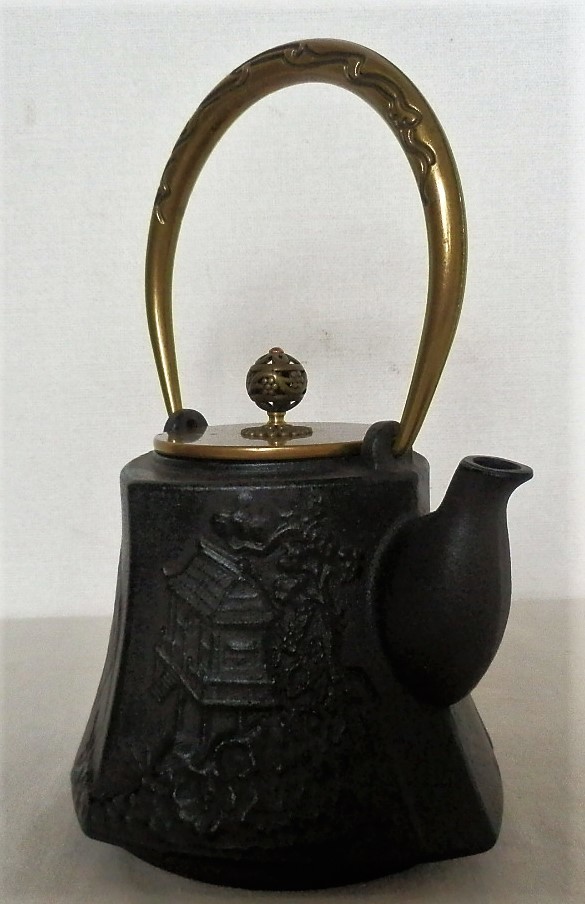 鉄瓶 銅蓋 茶道具 龍文堂造 骨董 アンティーク 正寿堂 煎茶道具 | 松透かし