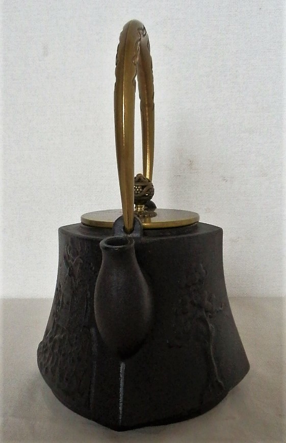 鉄瓶 銅蓋 茶道具 龍文堂造 骨董 アンティーク 正寿堂 煎茶道具 | 松透かし