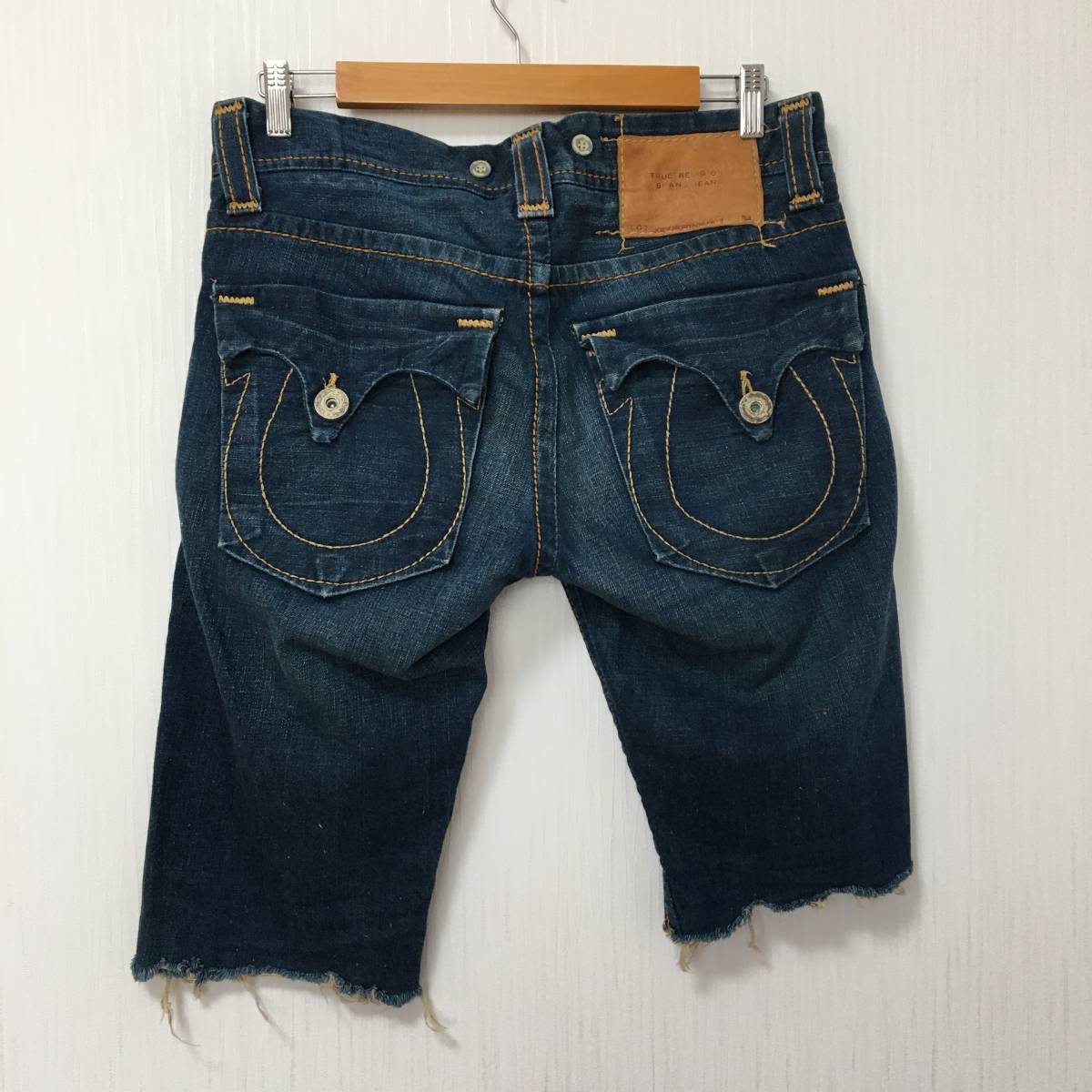 TRUE RELIGION トゥルーレリジョン USA製 リメイク ハーフデニムパンツ 