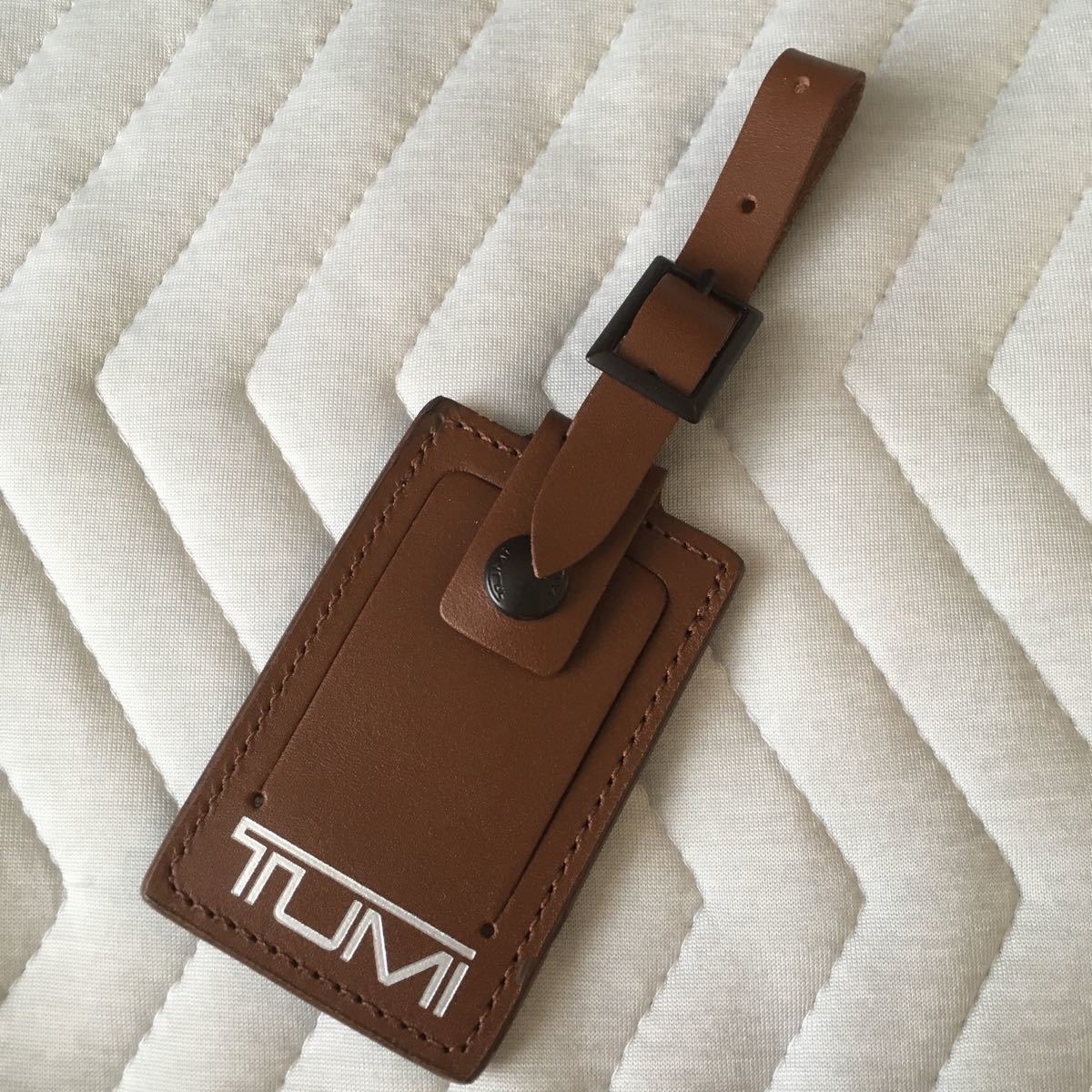 TUMI ネームタグ トゥミ - ブラウン ビジネスバッグ 美品 チャーム 
