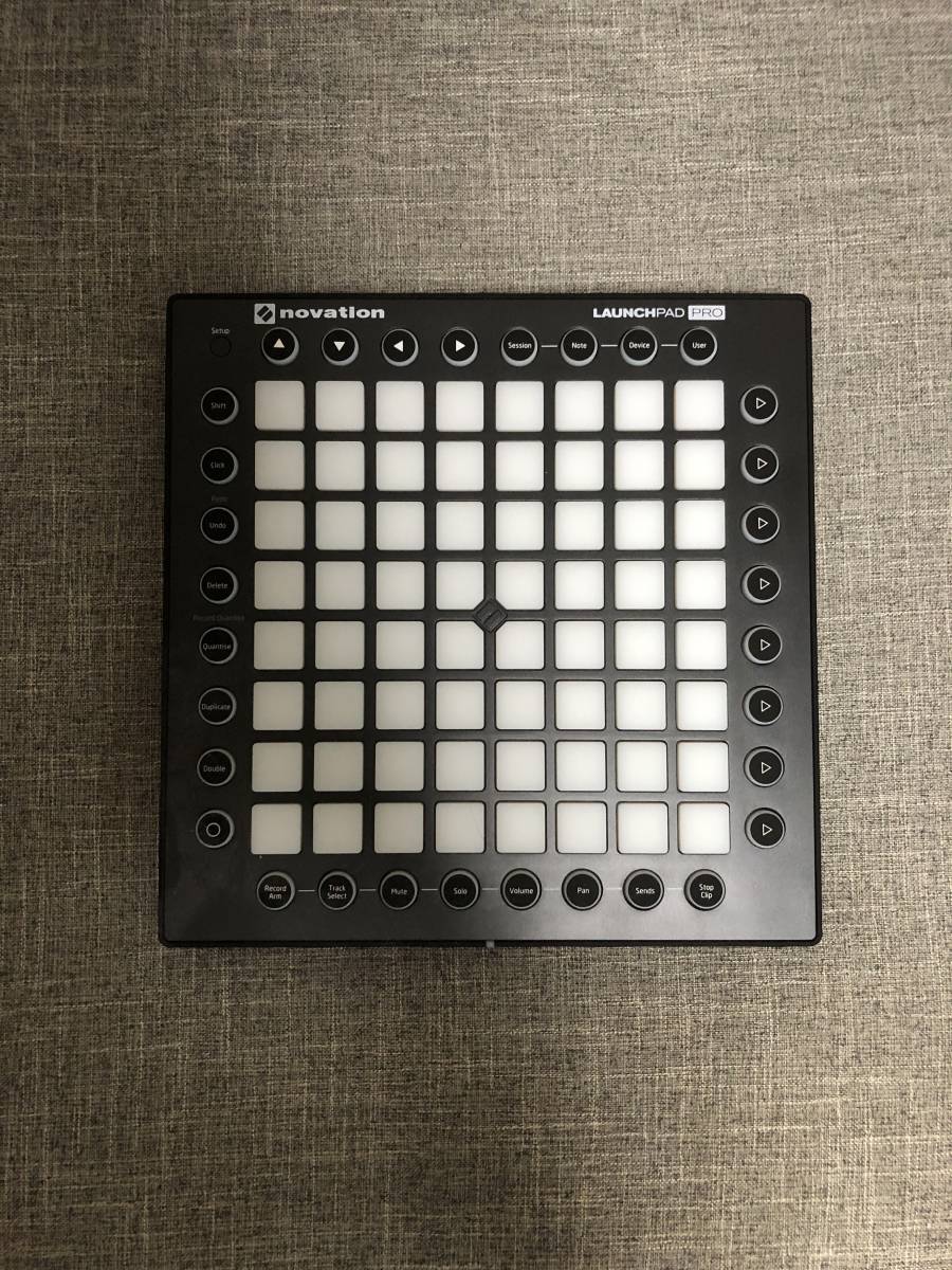 Launchpad PRO Novation MIDIコントローラー ケース付き 【公式通販】