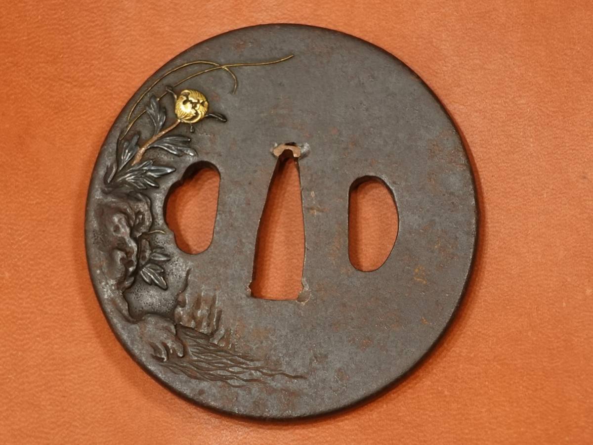 成木鐔㉑ 四分一地の牡丹獅子図大小鐔｜刀箱師の日本刀ブログ | 日本刀