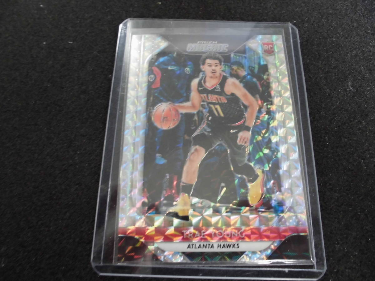 2018-19 PRIZM MOSAIC RC Base TRAE YOUNG HAWKS