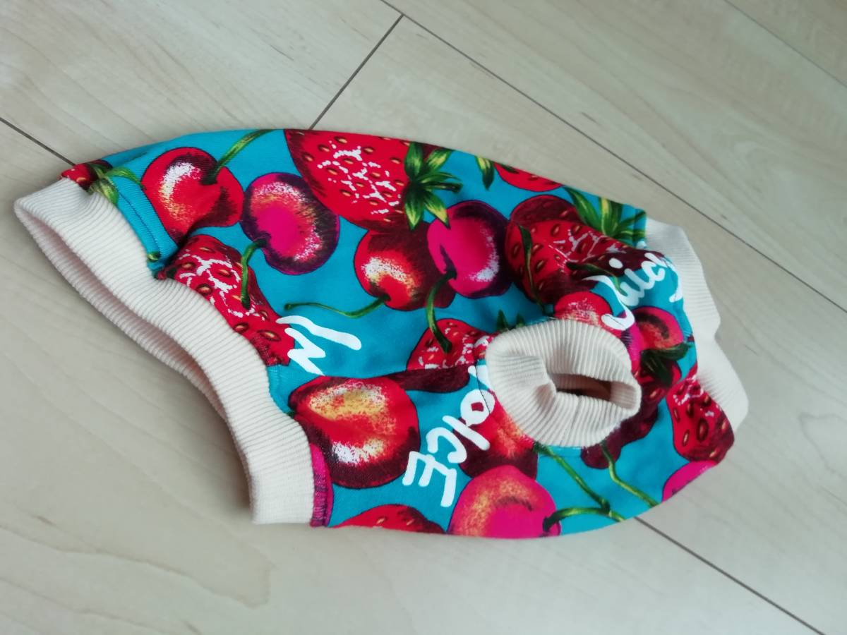 わんこ服　胴３０　イチゴとサクランボのシャツ　_2
