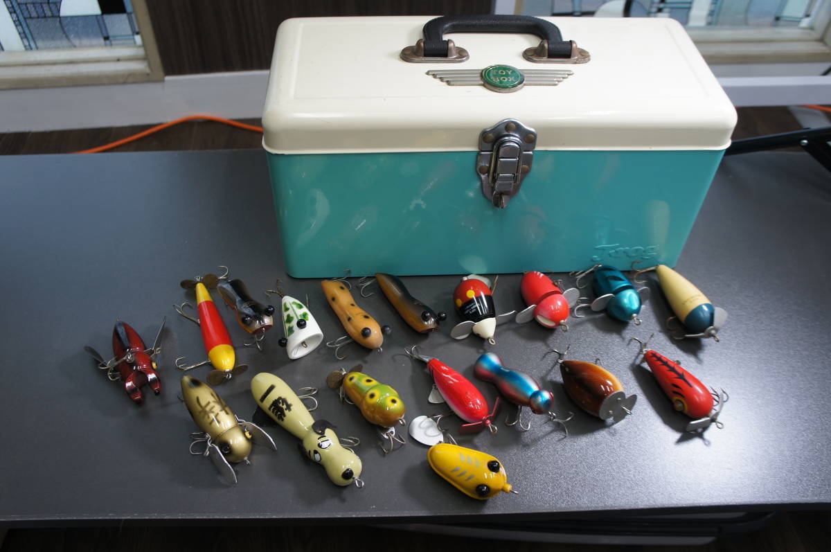 大人気，お買い得 TOY`S オールドルアー 18個BOXセット 品 品 2344110(ポッパー)｜売買されたオークション情報、yahooの商品情報をアーカイブ公開 - オークファン 淡水