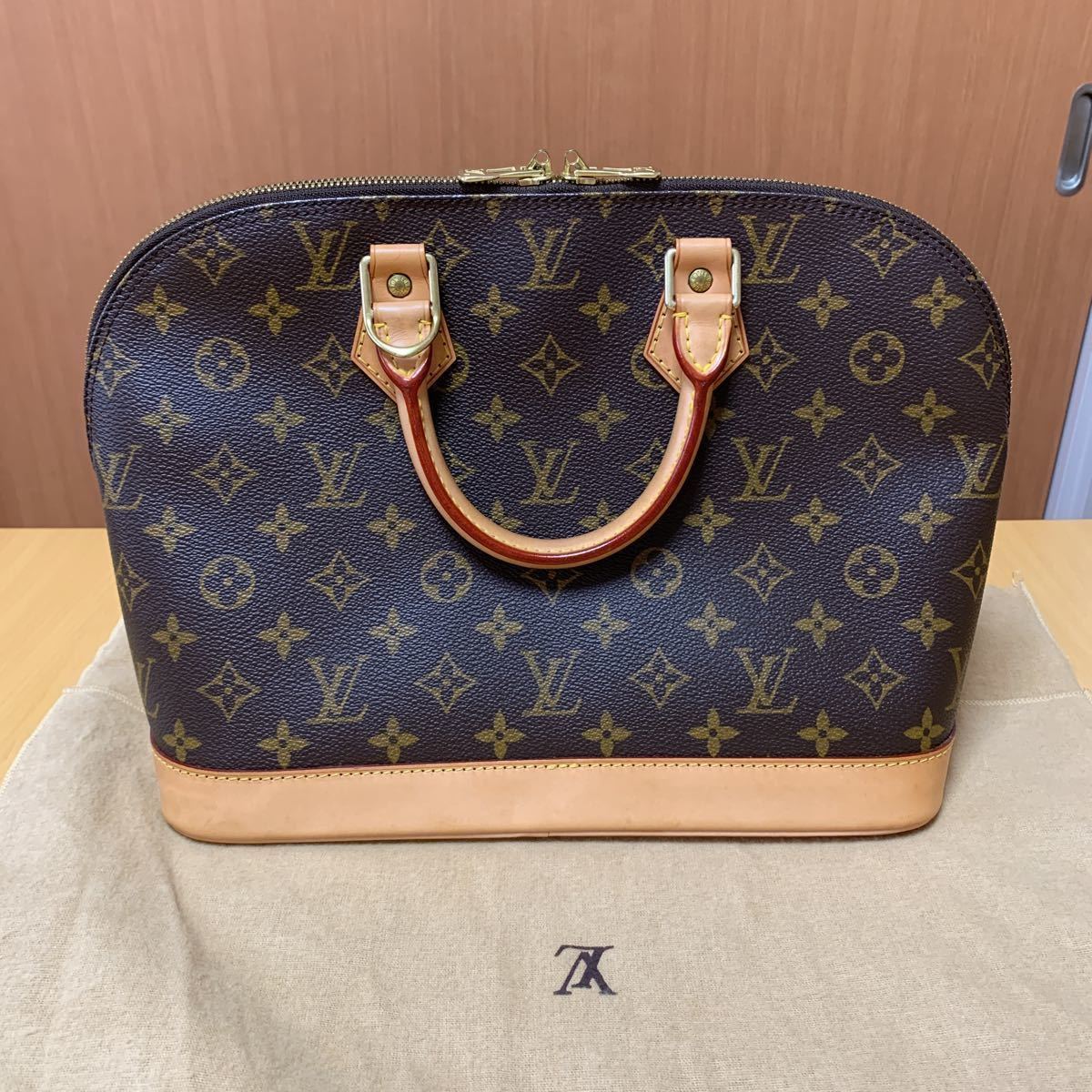 アルマ Vuitton モノグラム LOUIS - ルイヴィトン ハンドバッグ