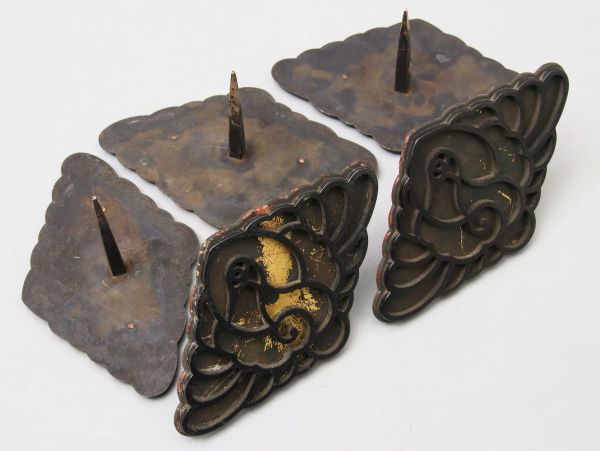 アンティーク　銅製彫刻蝶型文房具　中国　古美術品　工芸品　金属工芸 Yahoo!オークション 「釘隠し」銅製 (金属工芸) の落札相場 送料無料