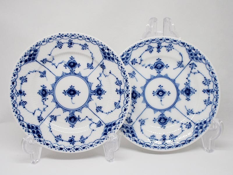  ロイヤルコペンハーゲン ブルーフルーテッド ハーフレース 14.5cmプレート 2枚セット ROYAL COPENHAGEN 576 デンマーク製 皿 ペア #1(ロイヤルコペンハーゲン)｜売買されたオークション情報、yahooの ロイヤルコペンハーゲン