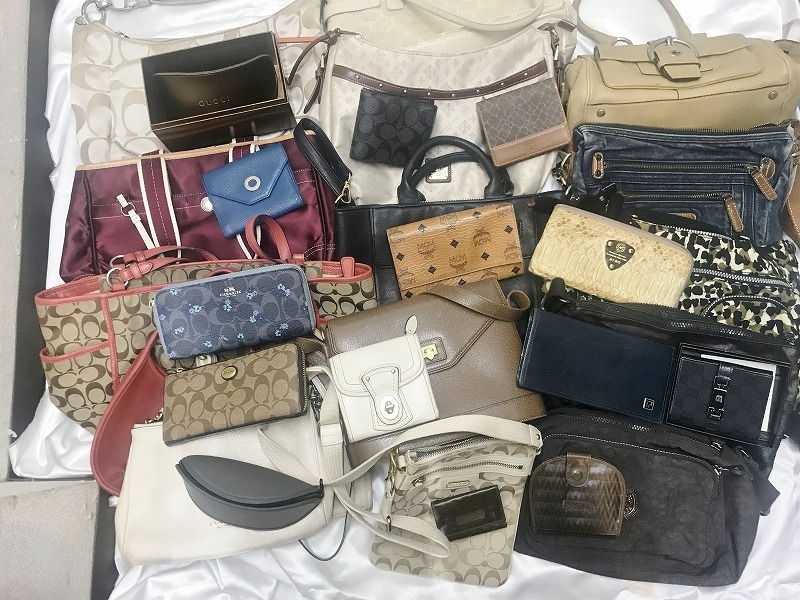 送料無料，爆買い キングラム 09 コーチ/グッチ/セリーヌ/MCMなど バッグ 財布29点まとめ ジャンク扱い(ハンドバッグ)｜売買されたオークション情報、yahooの商品情報をアーカイブ公開 - オークファン かばん、バッグ