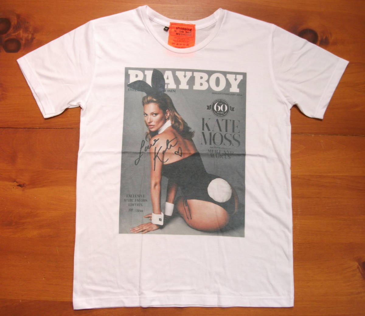 ケイトモス Play Boy カバー バニーガール プリントtシャツ プレイボーイ誌 セレブ イラスト キャラクター 売買されたオークション情報 Yahooの商品情報をアーカイブ公開 オークファン Aucfan Com