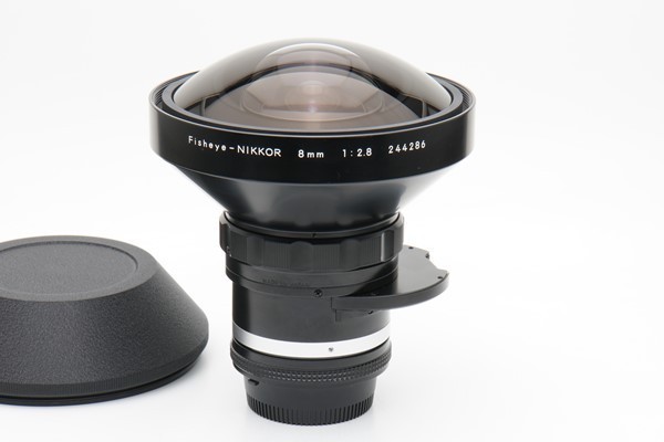 Nikon 8mm Fisheye Nikkor Lens Ai-S F2.8 lens f⁄2.8 - Manual 8⁄