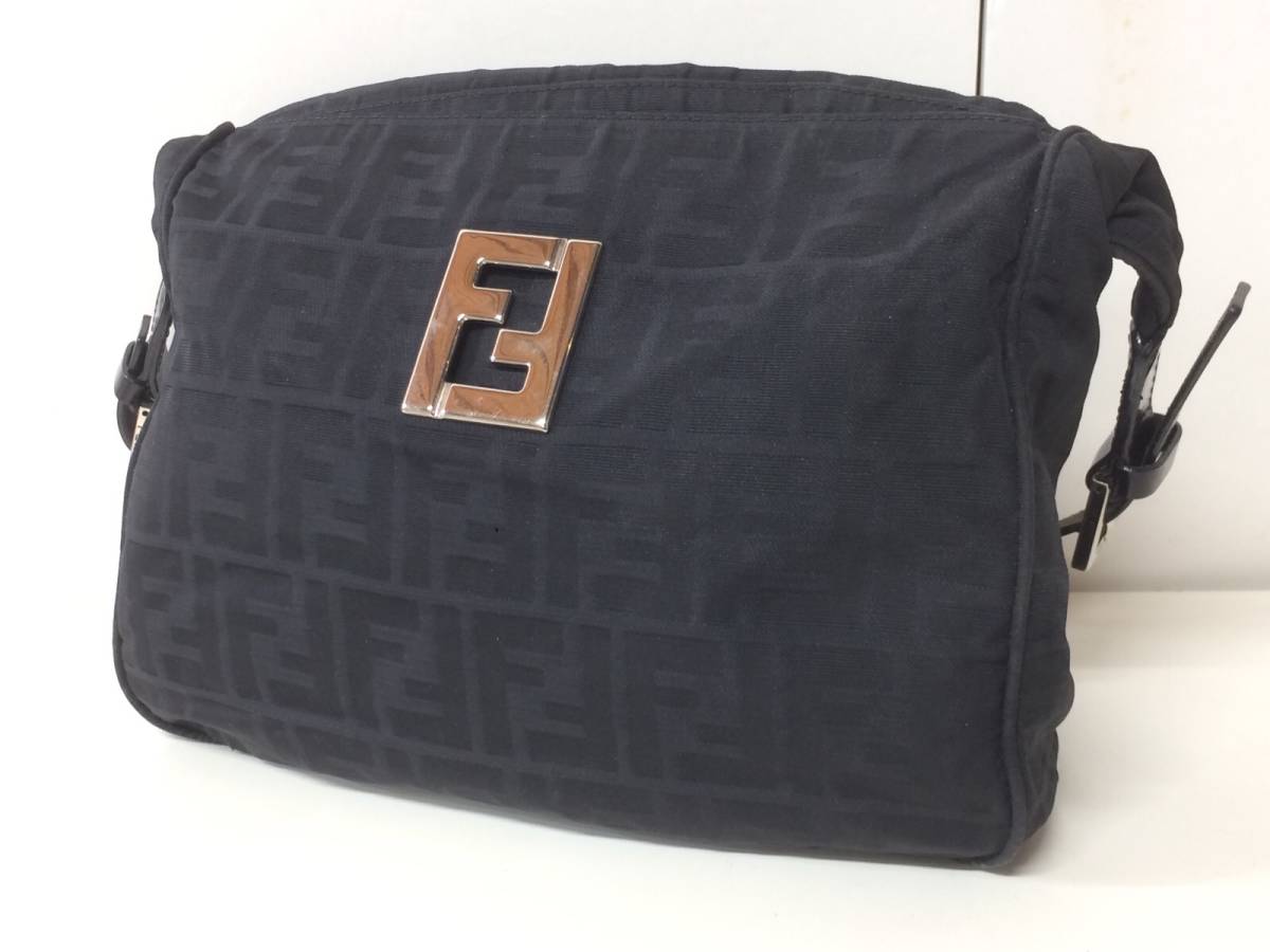 フェンディ ナイロンショルダーバッグ [Y2024] フェンディ FENDI 