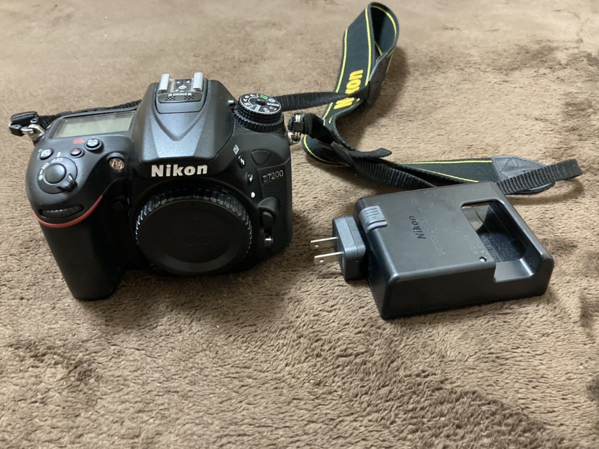 Nikon D7200 ボディ 7828ショット 付属品付き 箱無し D7200 Nikon