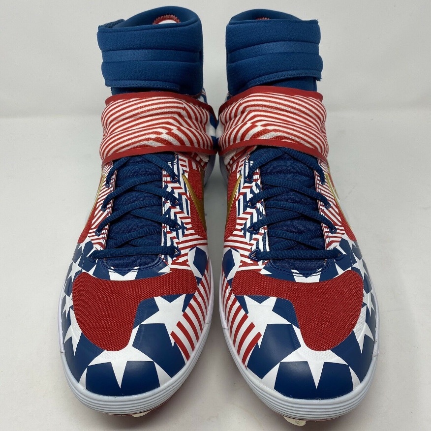 NIKE - by USA国内限定Nike星条旗チームUSA☆Ultrafly 2☆29.5cmの通販 ナイキから星条旗をテーマとしたカラーリングのエアフォース1が登場 FORCE smoke の通販 アメリカ 星条旗 PREMIUM 0 AIR 星条旗の中古品・新品・未 キャパニック選手