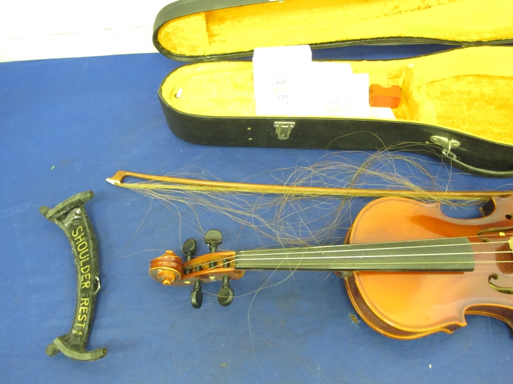 8‐142 SUZUKI 鈴木 ヴァイオリン バイオリン Established 1887 in Nagoya 220 4/4 1974 楽器 音楽機材 SHOULDER REST ハードケース付_2