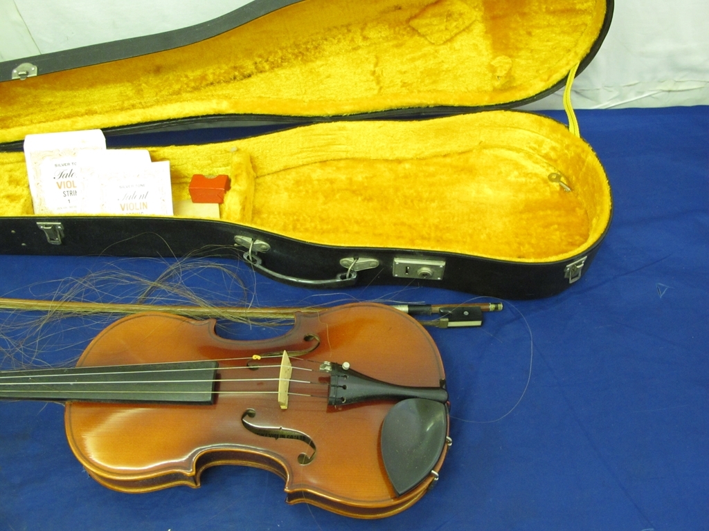 8‐142 SUZUKI 鈴木 ヴァイオリン バイオリン Established 1887 in Nagoya 220 4/4 1974 楽器 音楽機材 SHOULDER REST ハードケース付_3