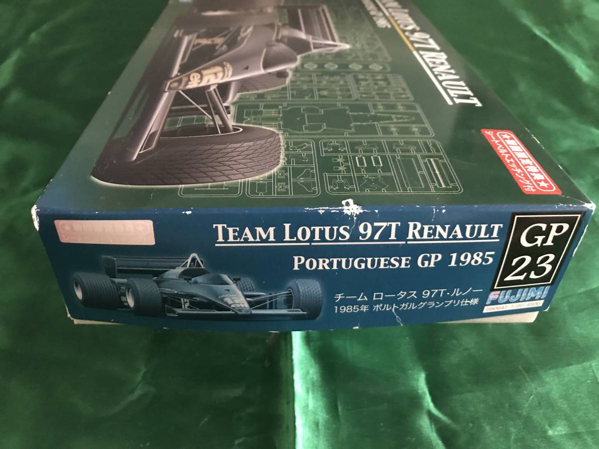 未組立品 フジミ 1/20 ロータス 97T ルノー 1985 ポルトガルGP仕様 1⁄20