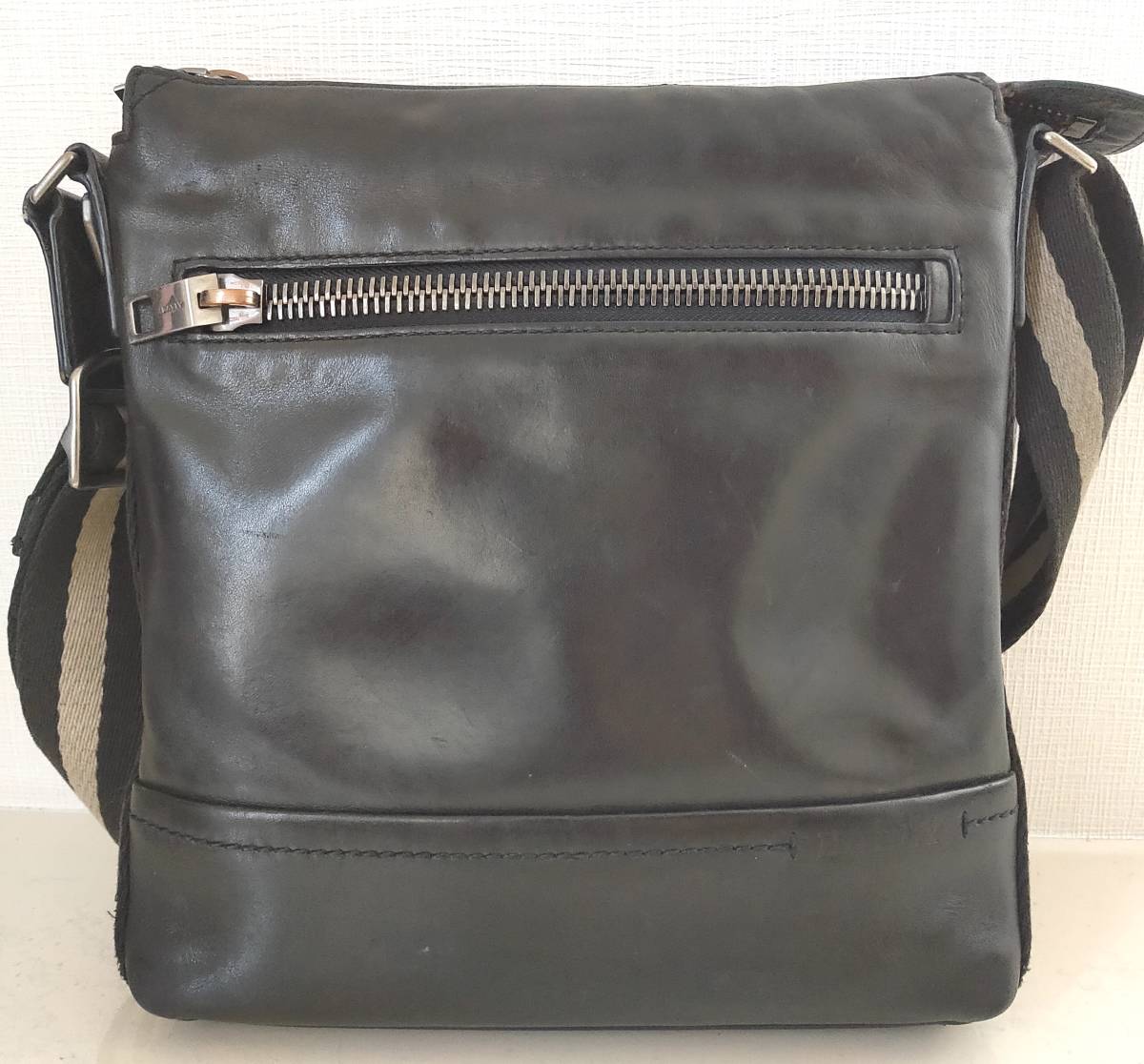 バリー BALLY 美品 Bally（トートバッグ ホワイト⁄白色系）のフリマ 