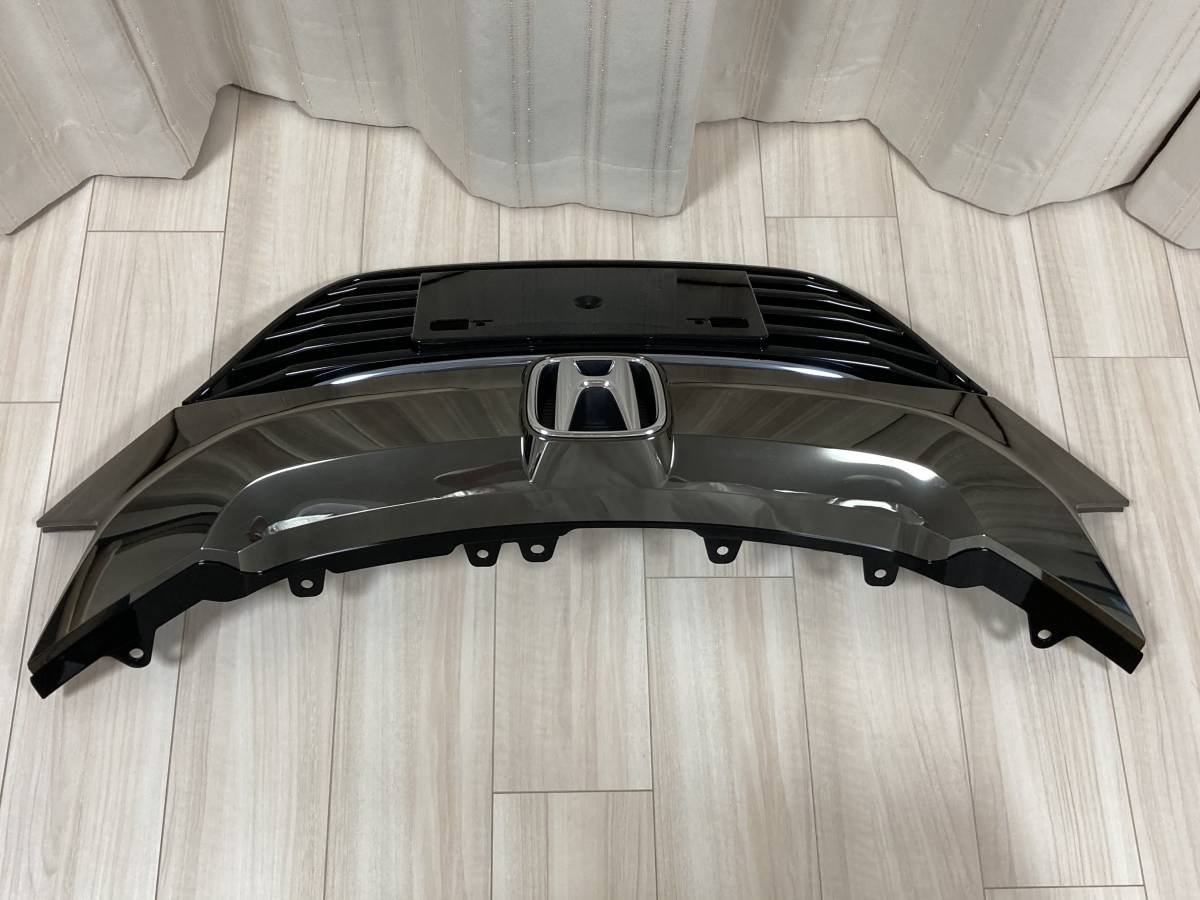 ヴェゼル 純正フロントグリル フロントグリル 新型VEZEL⁄新車取り外し